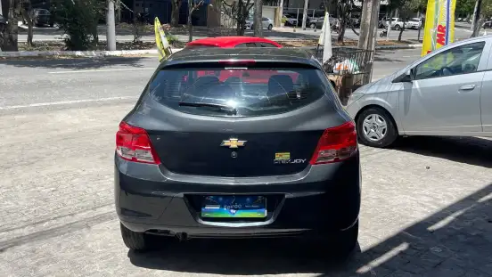 CHEVROLET-ONIX-2017