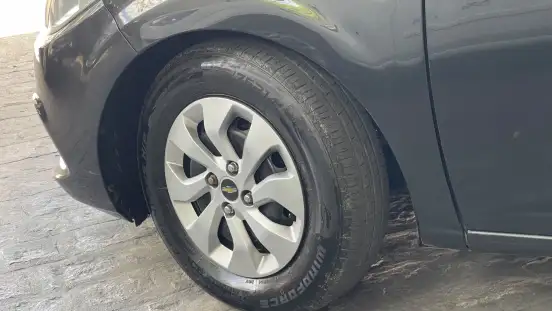 CHEVROLET-ONIX-2017