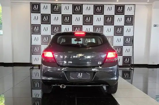 CHEVROLET-ONIX-2019