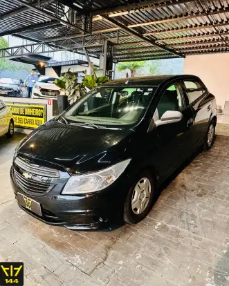 CHEVROLET-ONIX-2016