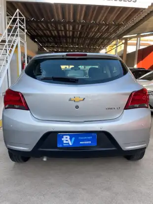 CHEVROLET-ONIX-1.0 MPFI LT 8V FLEX 4P MANUAL CHEVROLET-ONIX-2017
