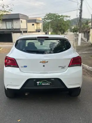 CHEVROLET-ONIX-1.4 MPFI LT 8V FLEX 4P MANUAL CHEVROLET-ONIX-2016
