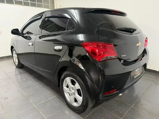 CHEVROLET-ONIX-1.4 MPFI LT 8V FLEX 4P MANUAL CHEVROLET-ONIX-2018