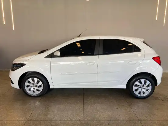 CHEVROLET-ONIX-2015