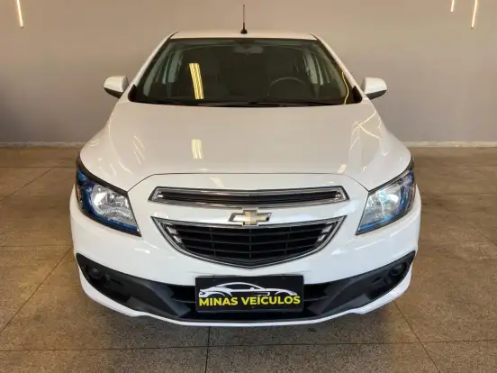 CHEVROLET-ONIX-1.4 MPFI LT 8V FLEX 4P MANUAL CHEVROLET-ONIX-2015