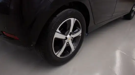 CHEVROLET-ONIX-2018