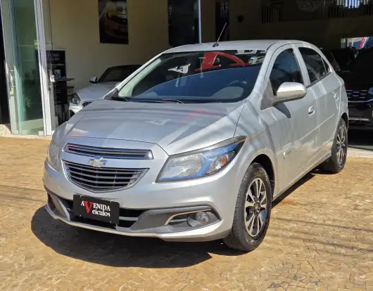 CHEVROLET-ONIX-2014