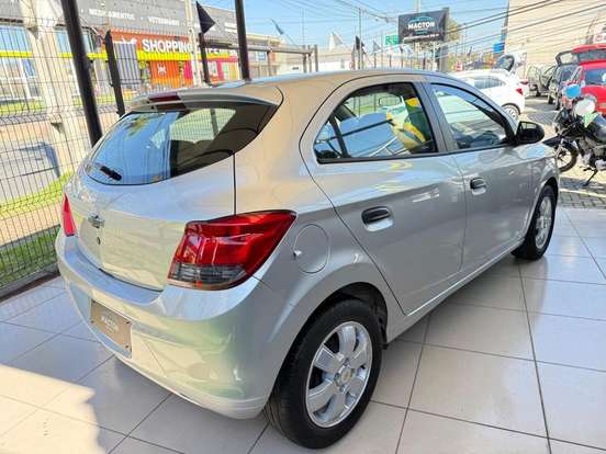 CHEVROLET-ONIX-2019
