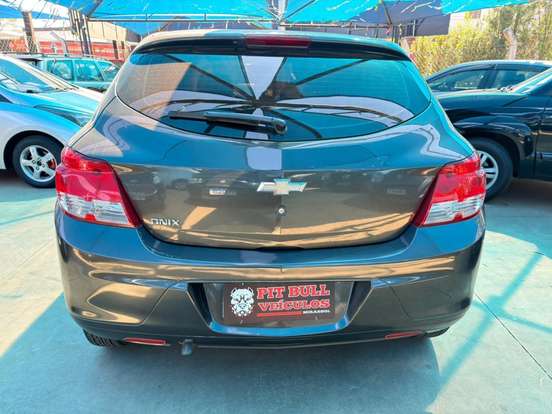 CHEVROLET-ONIX-2017