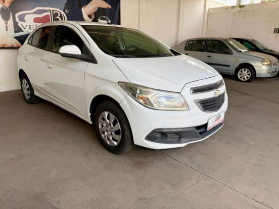 CHEVROLET-ONIX-2013