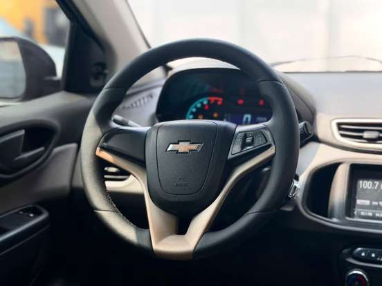 CHEVROLET-ONIX-2017