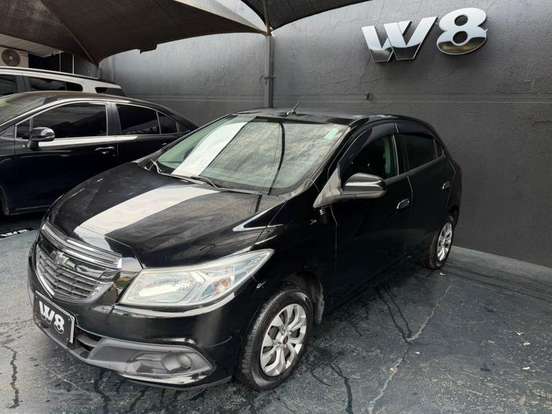 CHEVROLET-ONIX-1.0 MPFI LT 8V FLEX 4P MANUAL CHEVROLET-ONIX-2014