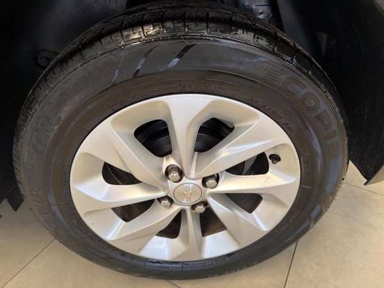 CHEVROLET-ONIX-1.0 TURBO FLEX PLUS LT MANUAL CHEVROLET-ONIX-2020