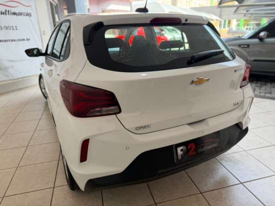 CHEVROLET-ONIX-2022