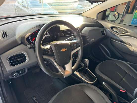 CHEVROLET-ONIX-2019