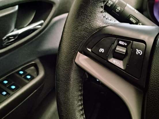 CHEVROLET-ONIX-1.4 MPFI ACTIV 8V FLEX 4P AUTOMÁTICO CHEVROLET-ONIX-2019