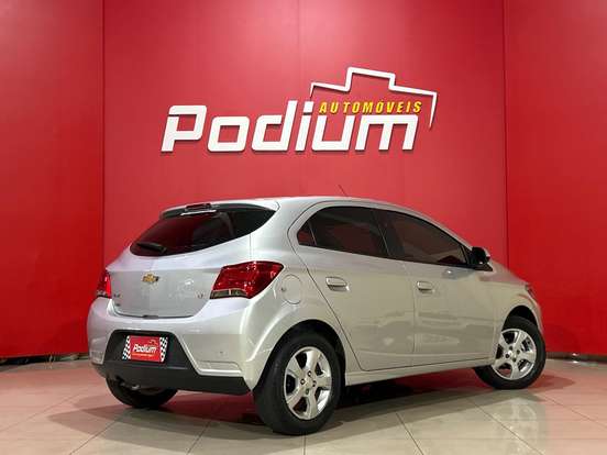 CHEVROLET-ONIX-1.4 MPFI LT 8V FLEX 4P AUTOMÁTICO CHEVROLET-ONIX-2019