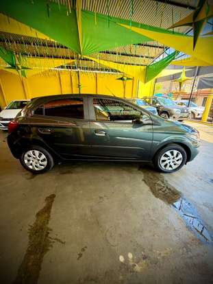 CHEVROLET-ONIX-1.4 MPFI LT 8V FLEX 4P AUTOMÁTICO CHEVROLET-ONIX-2017