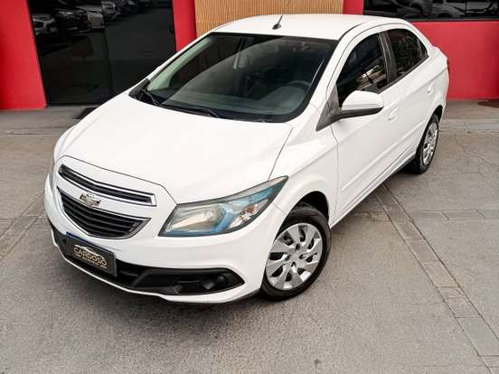CHEVROLET-PRISMA-2014
