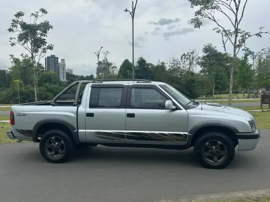 CHEVROLET-S10-2.8 RODEIO 4X4 CD 12V TURBO ELECTRONIC INTERCOOLER DIESEL 4P MANUAL CHEVROLET-S10-2006