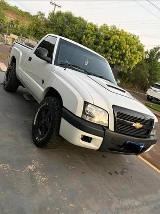 CHEVROLET S10 2.4 MPFI ADVANTAGE 4X2 CS 8V FLEX 2P MANUAL