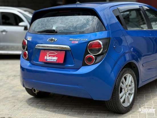 CHEVROLET-SONIC-2012