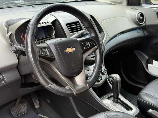 CHEVROLET-SONIC-1.6 LTZ 16V FLEX 4P AUTOMÁTICO CHEVROLET-SONIC-2012