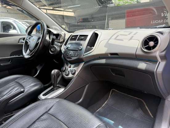 CHEVROLET-SONIC-2012