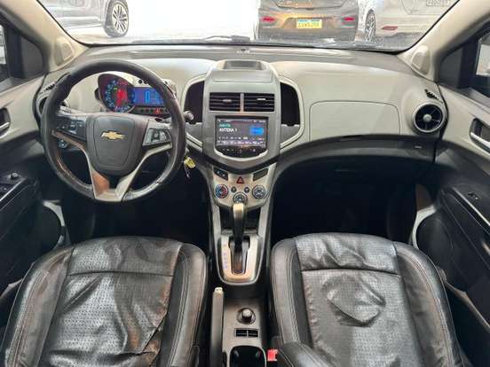 CHEVROLET-SONIC-2013