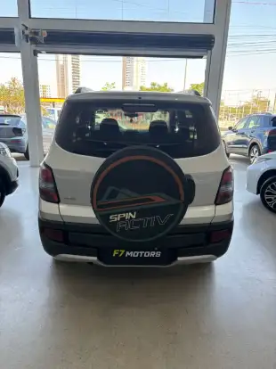 CHEVROLET-SPIN-1.8 ACTIV 8V FLEX 4P AUTOMÁTICO CHEVROLET-SPIN-2017