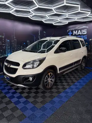 CHEVROLET-SPIN-2015