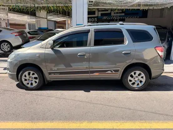 CHEVROLET-SPIN-1.8 LTZ 8V FLEX 4P MANUAL CHEVROLET-SPIN-2013