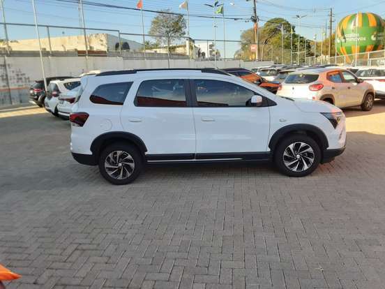 CHEVROLET-SPIN-1.8 PREMIER 8V FLEX 4P AUTOMÁTICO CHEVROLET-SPIN-2024