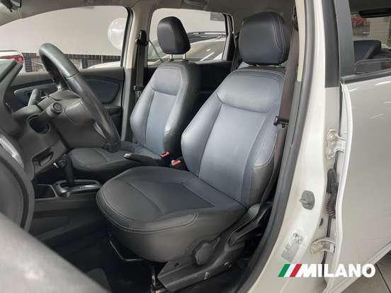 CHEVROLET-SPIN-1.8 PREMIER 8V FLEX 4P AUTOMÁTICO CHEVROLET-SPIN-2023