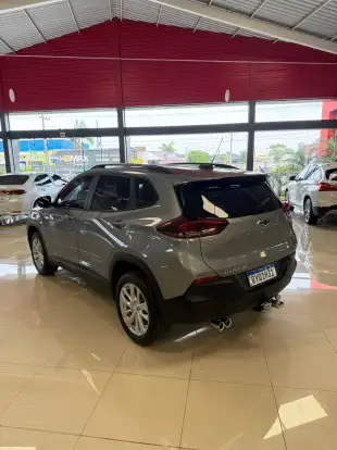 CHEVROLET-TRACKER-2024