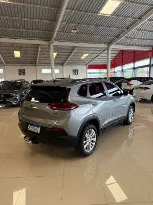 CHEVROLET-TRACKER-2024