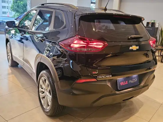 CHEVROLET-TRACKER-2024