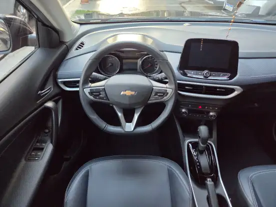 CHEVROLET-TRACKER-2023
