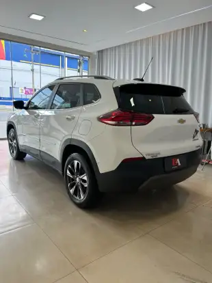 CHEVROLET-TRACKER-2024