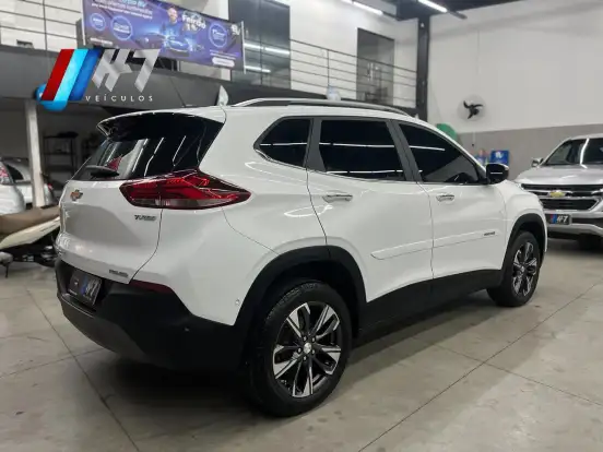CHEVROLET-TRACKER-2023