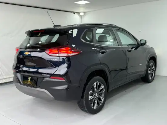 CHEVROLET-TRACKER-2023