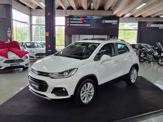 CHEVROLET-TRACKER-2019