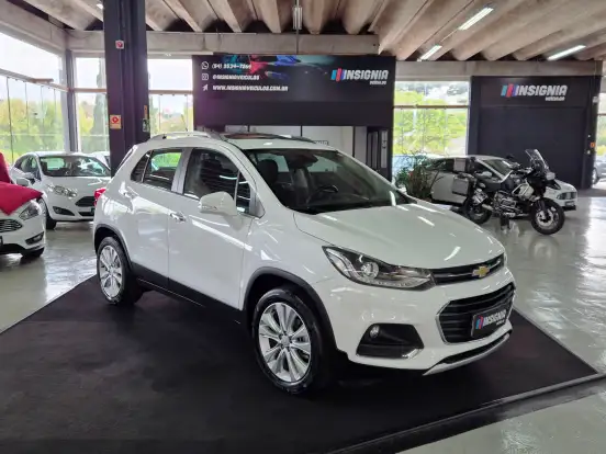 CHEVROLET-TRACKER-2019