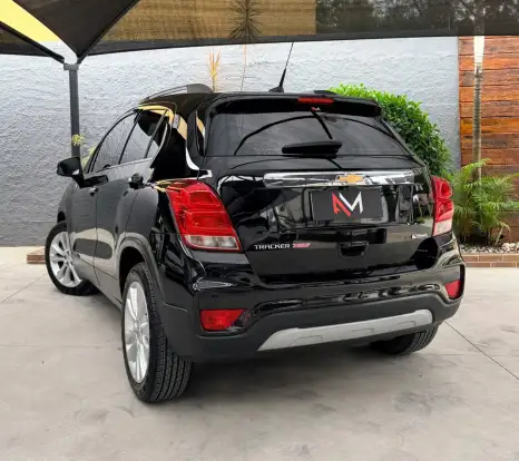 CHEVROLET-TRACKER-2018
