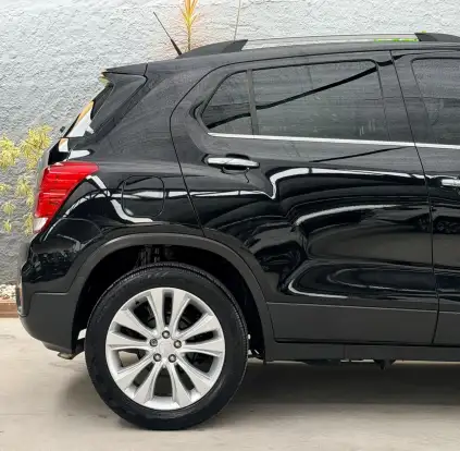 CHEVROLET-TRACKER-2018