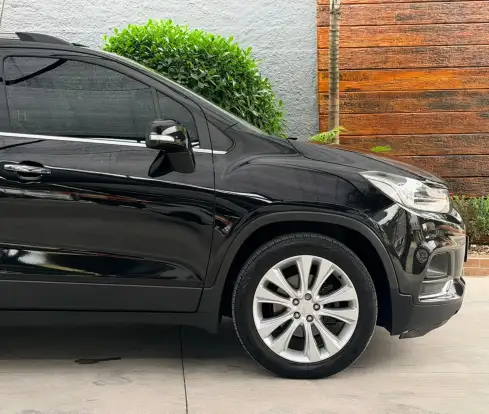 CHEVROLET-TRACKER-2018