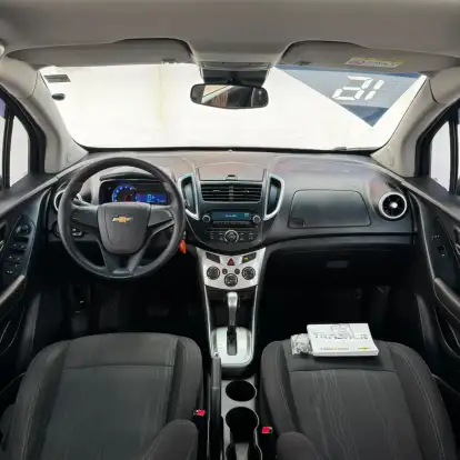 CHEVROLET-TRACKER-2016