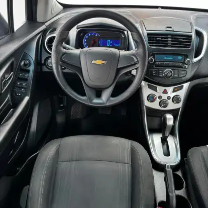 CHEVROLET-TRACKER-2016