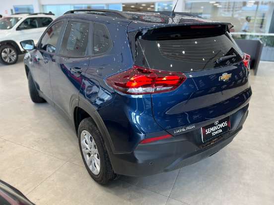 CHEVROLET-TRACKER-2024