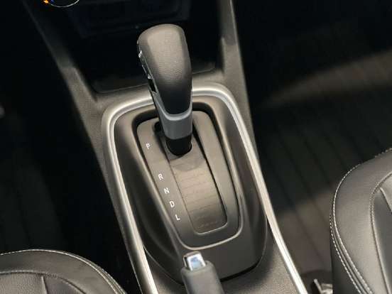 CHEVROLET-TRACKER-2024